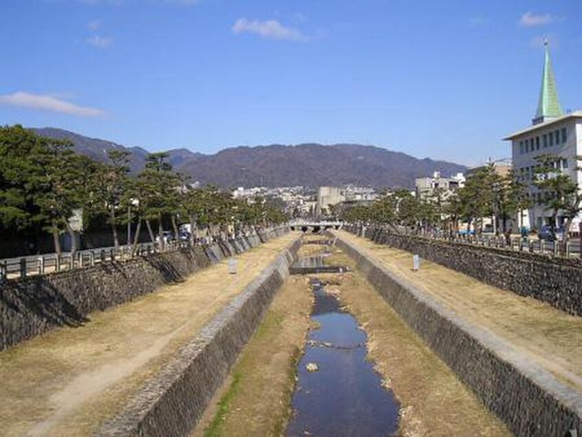 芦屋川(公園)まで830m サニ－プレイス西芦屋２号館