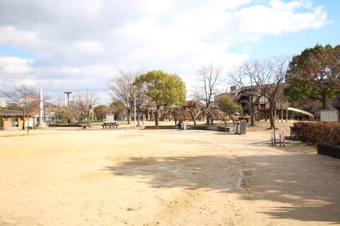 佐井寺南ヶ丘公園(公園)まで570m ファーストヒルズⅡ