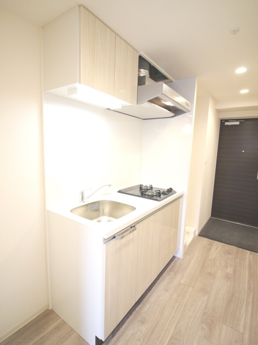 キッチン ﾌﾟﾚｻﾝｽOSAKA西中島ﾘｴｿﾞﾝ(702)