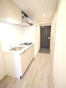 玄関 ﾌﾟﾚｻﾝｽOSAKA西中島ﾘｴｿﾞﾝ(702)