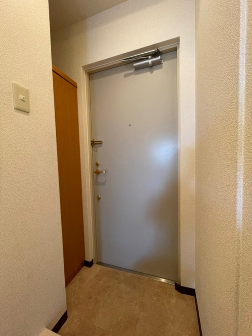 玄関 ポレ－ル新石切