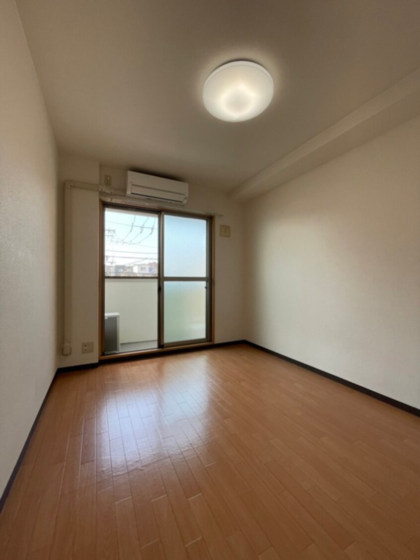 居室 ポレ－ル新石切