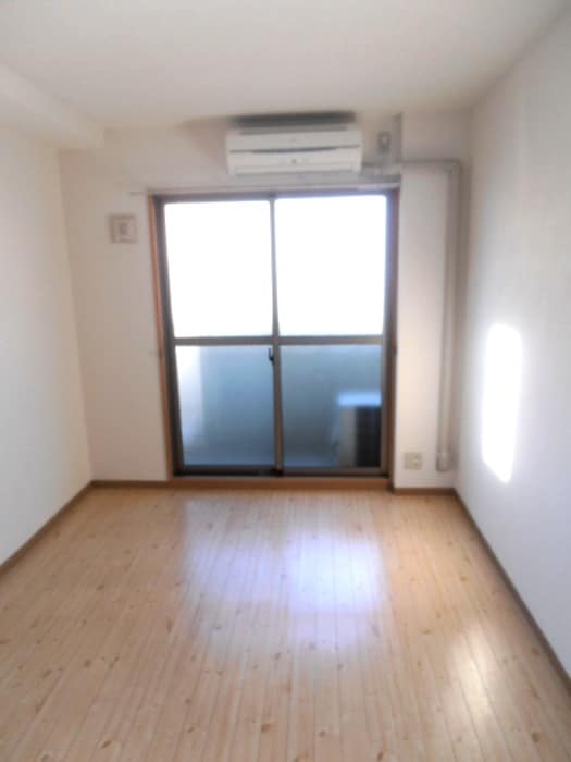 居室 ポレ－ル新石切