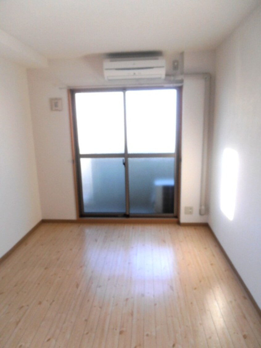 居室 ポレ－ル新石切