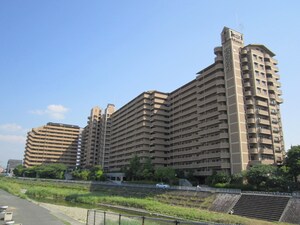 朝日ﾌﾟﾗｻﾞｼﾃｨｻｻﾞﾝﾊﾟｰｸB棟(1315)