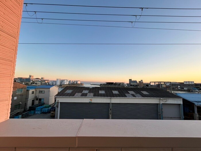 室内からの展望 リッチライフ駒ヶ林２