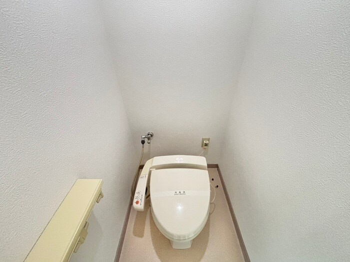 トイレ シロハイヌ湯里