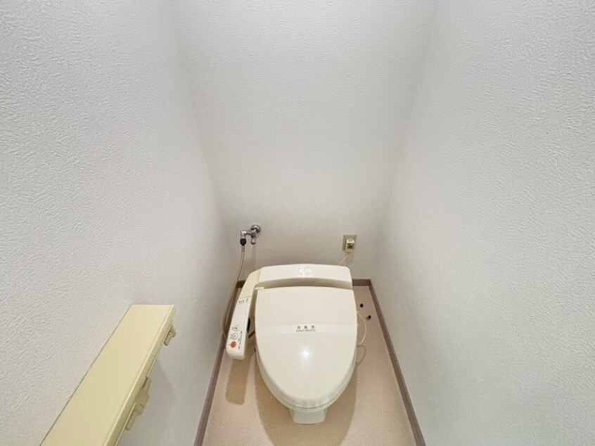 トイレ シロハイヌ湯里