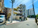 ア－クタマタニビルの外観