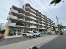 サン・ファミリ－１の外観