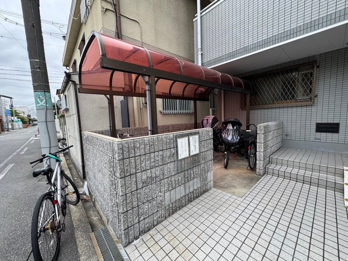 駐輪場 エスポアール太子橋