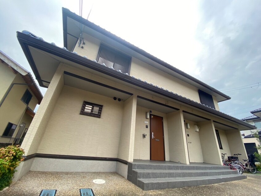 外観写真 ロイヤルコントラーダ
