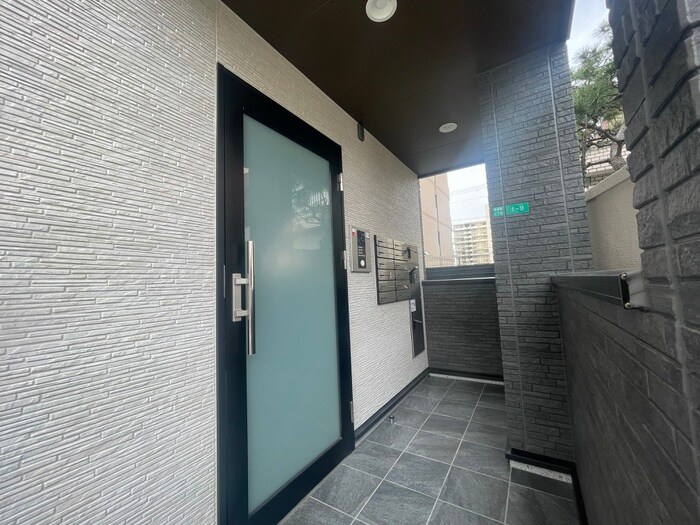 エントランス部分 フランメゾンⅡ