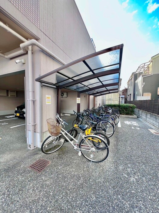 駐輪場 ﾒﾙﾍﾞｰﾙﾏｳﾝﾃﾝｳﾞｨﾚｯｼﾞ