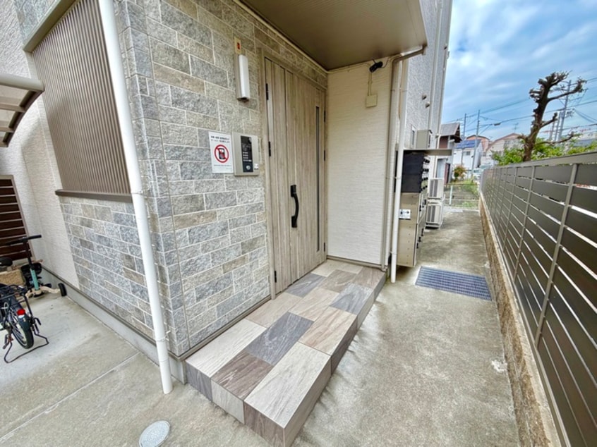 エントランス部分 クリエオ－レ大利元町