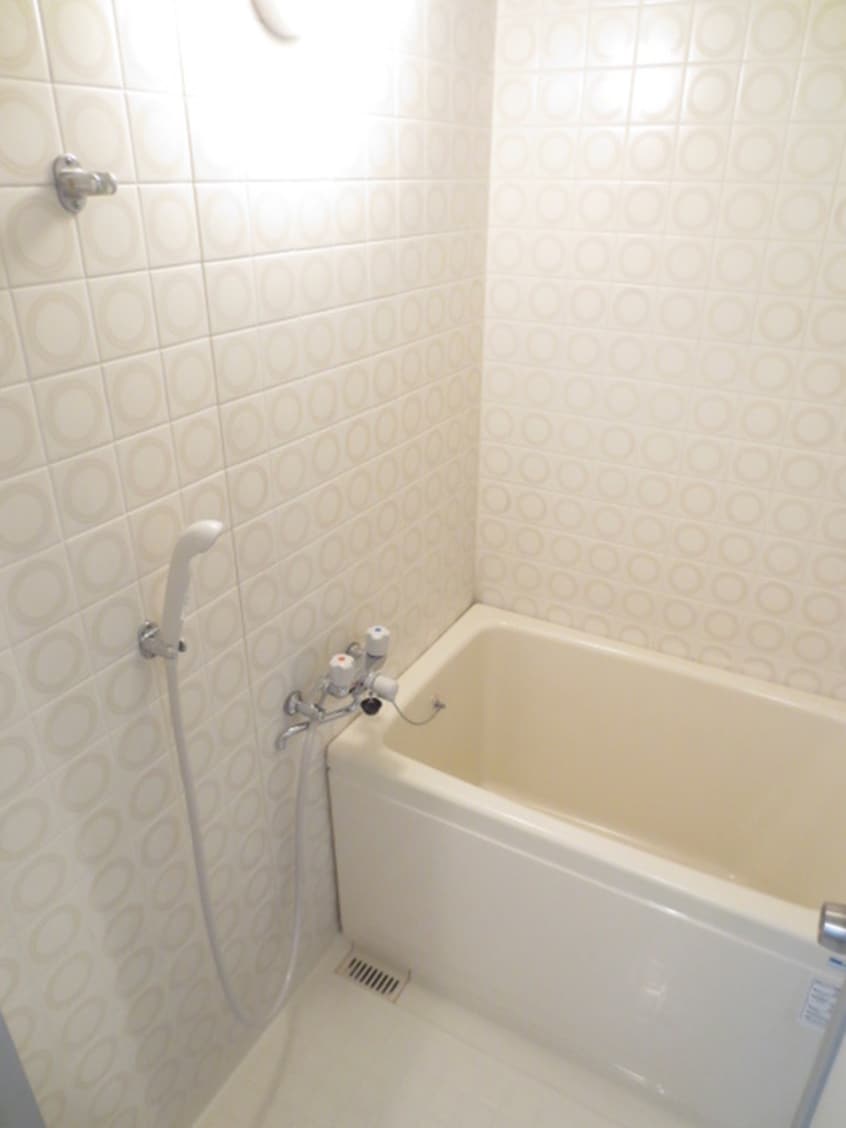 バス／シャワールーム等 メゾン松岡