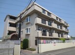 シェリ－ル河崎
