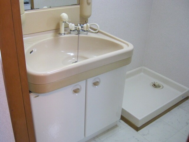 洗面 空港・リブレ大阪屋