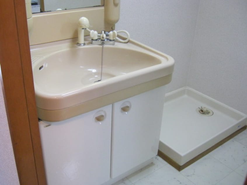 洗面 空港・リブレ大阪屋