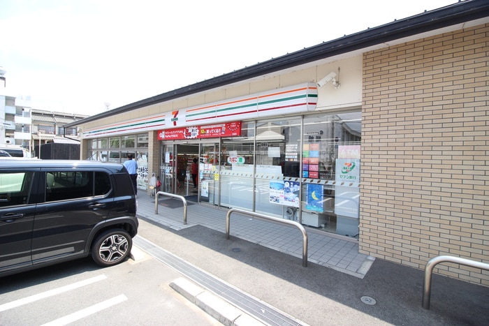 セブンイレブン　嵯峨車折神社前店(コンビニ)まで300m クレ－ル嵯峨