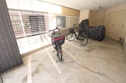 バイク置き場