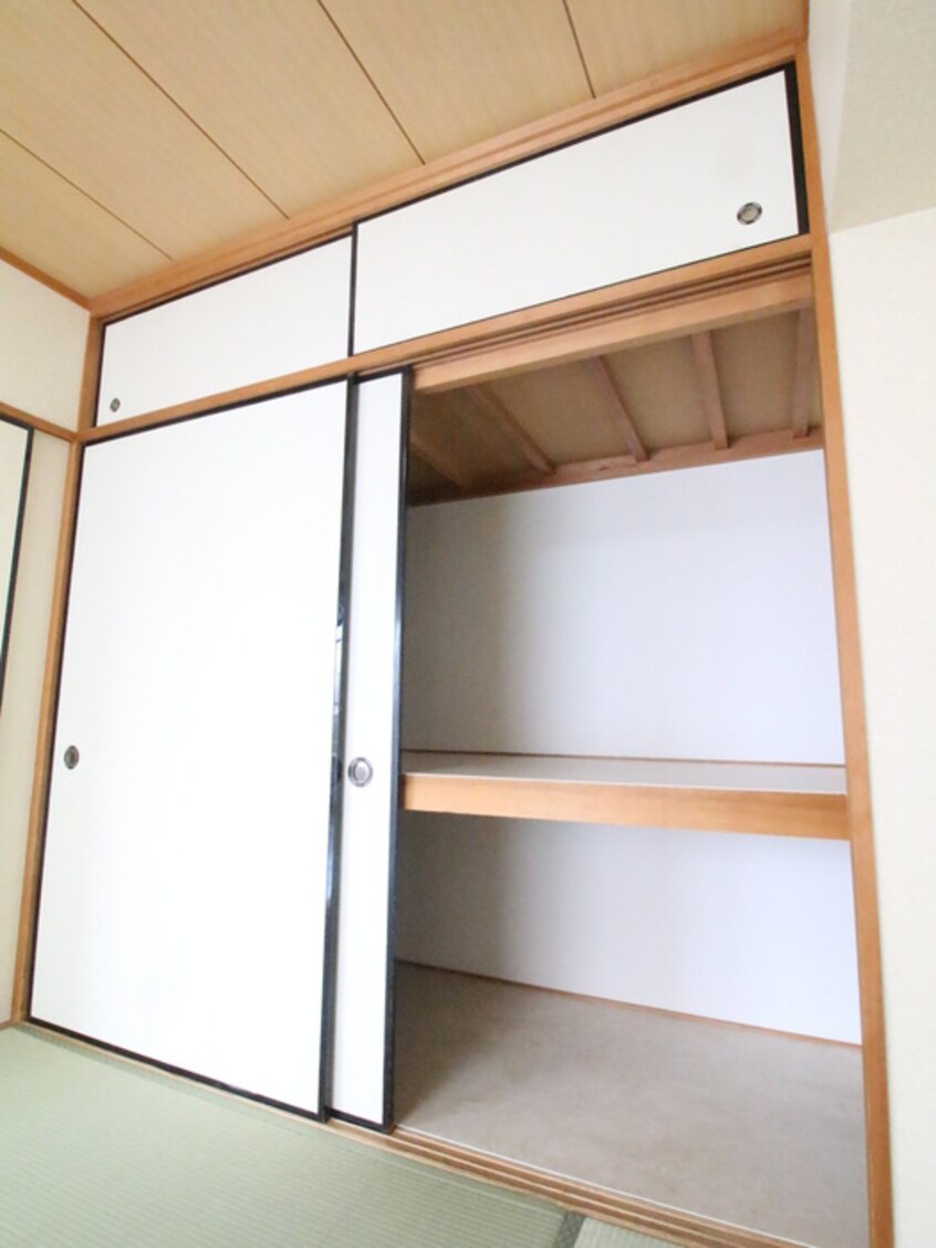 収納 ライフ新神戸