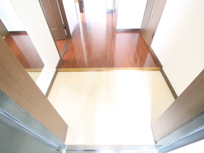 玄関 ライフ新神戸