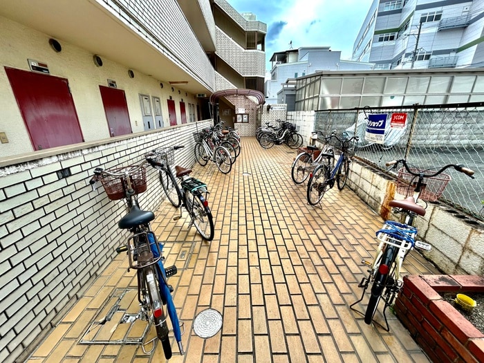 駐輪場 プレアール蔵垣内