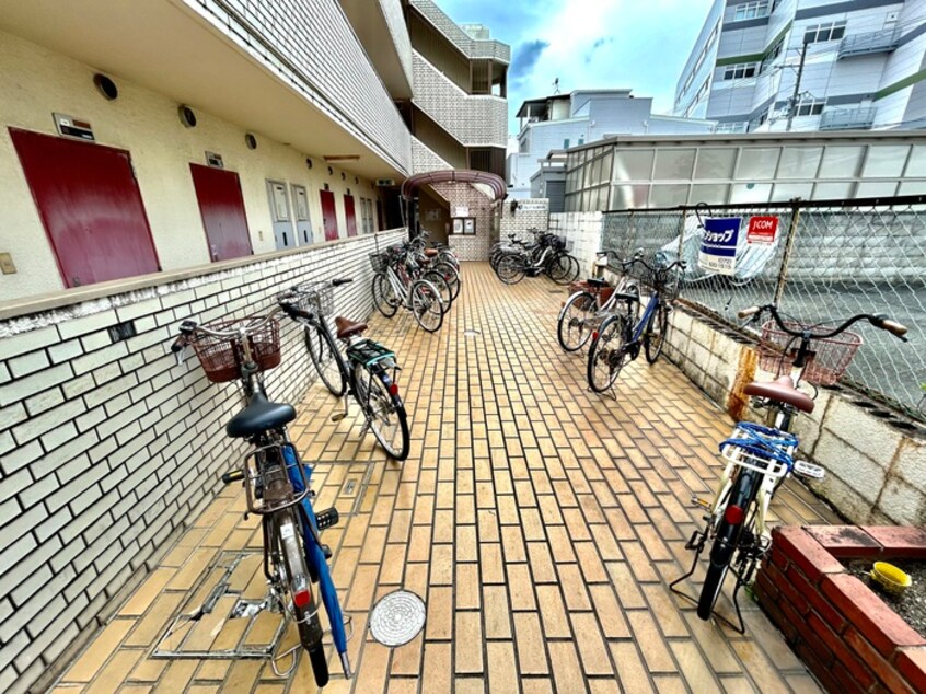 駐輪場 プレアール蔵垣内
