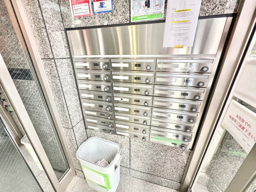 建物設備 上新ビル　上新庄