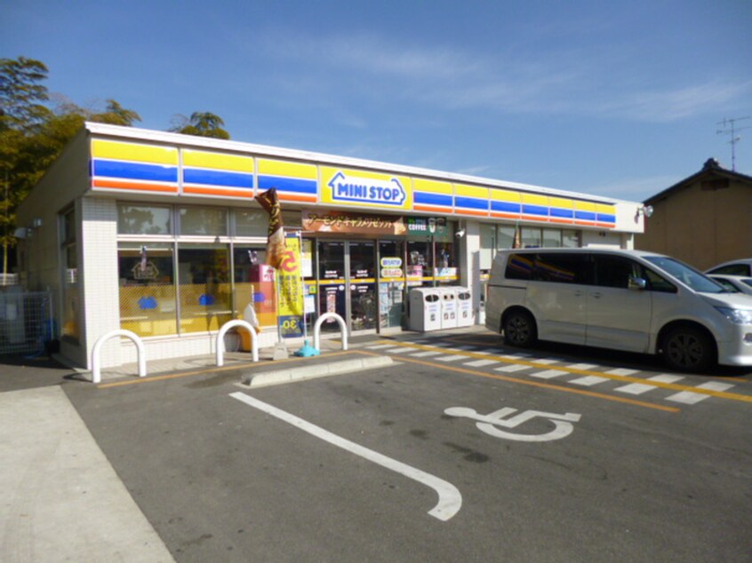 ミニストップ向日寺戸町店(コンビニ)まで500m フレッシュハウスタテオカ