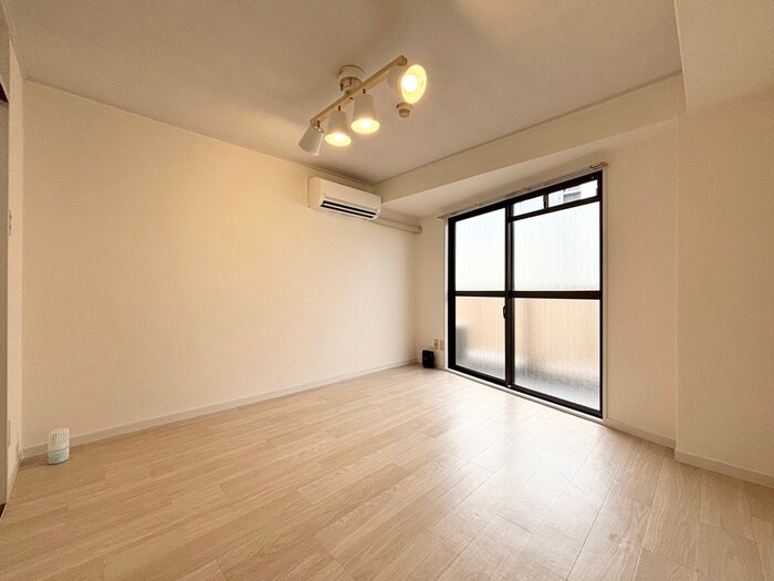 居室 エステート難波