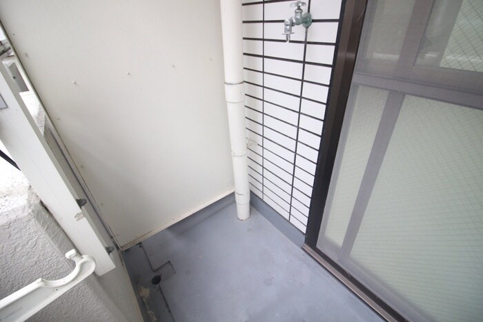 洗濯機置場 ＷＨＩＴＥＰＬＡＺＡ