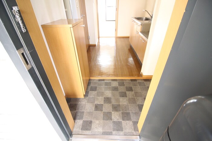 玄関 メゾン小百合園