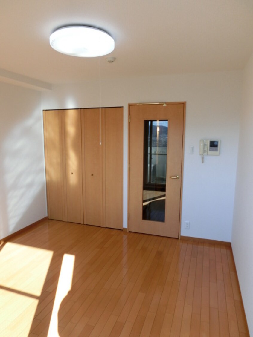 居室 グランドパレス西大路