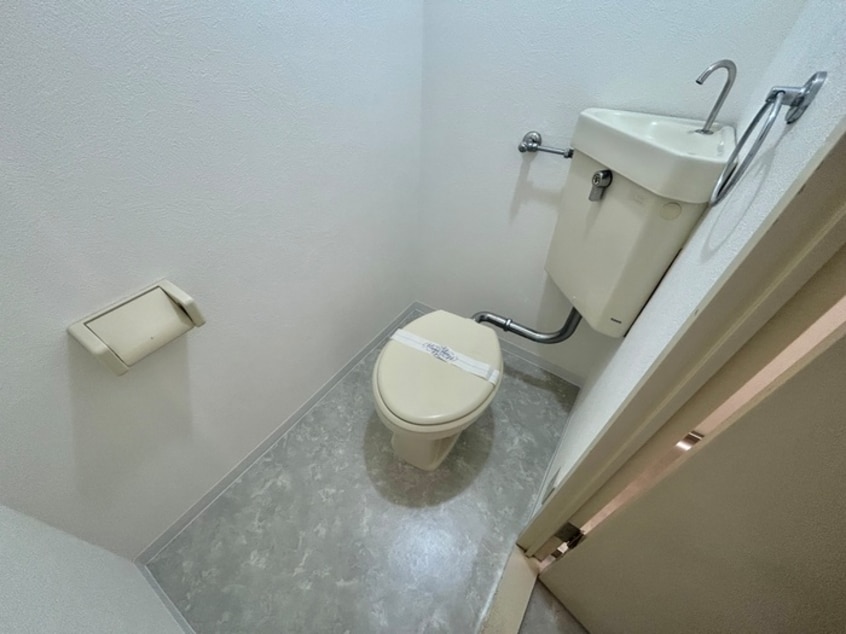 トイレ エクセルハイツ下北