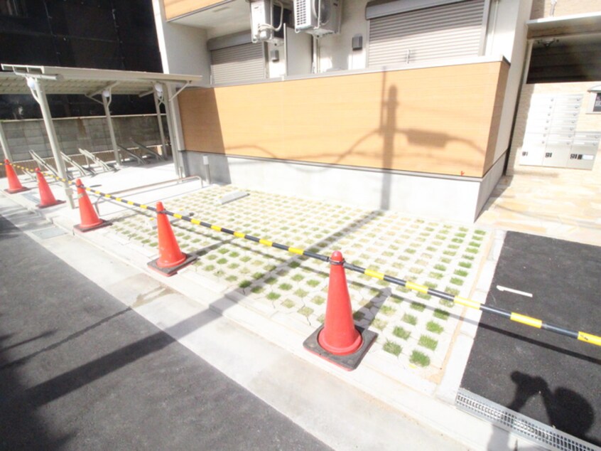 駐車場 フジパレス千里丘