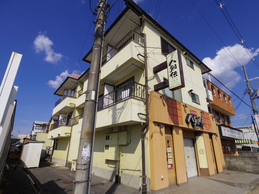 エントランス部分 吉川ハイツ