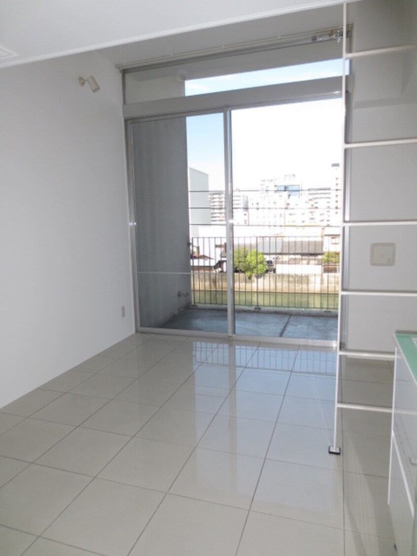 居室 是空ＮＡＮＢＡ　ＮＩＳＨＩ