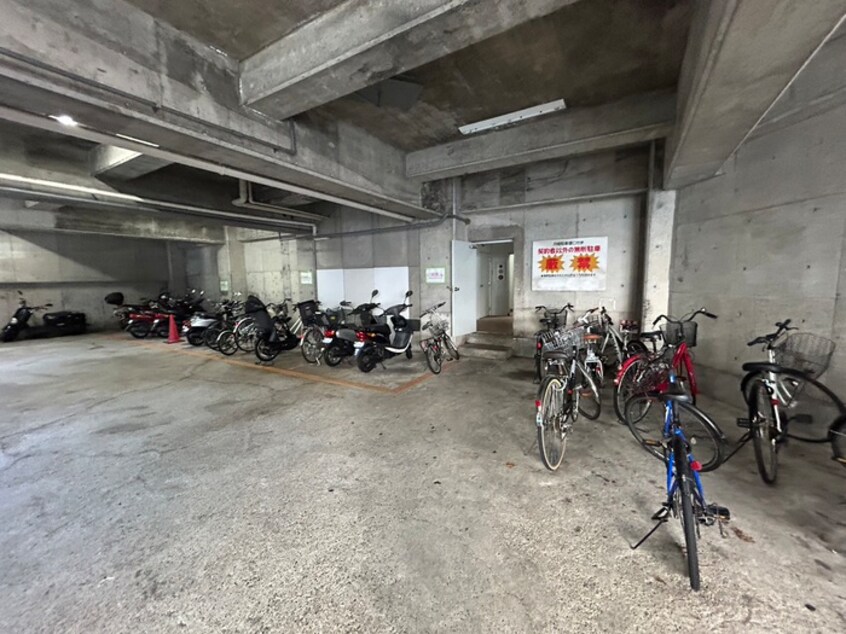 バイク置き場 ダイバーシティ神戸長田Ｄ棟