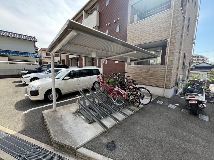 駐輪場 メゾンつくも