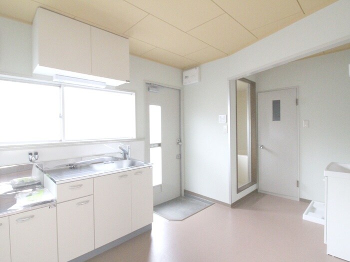 廊下 めぐみハイツ南棟