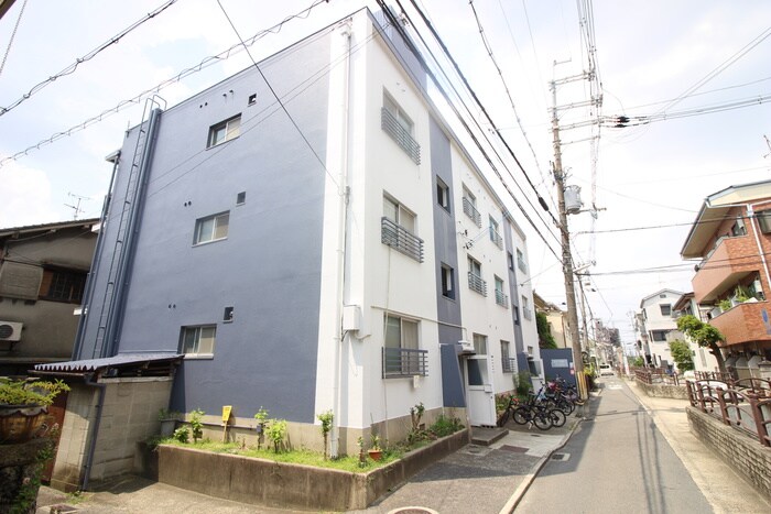 外観写真 スリースターマンション