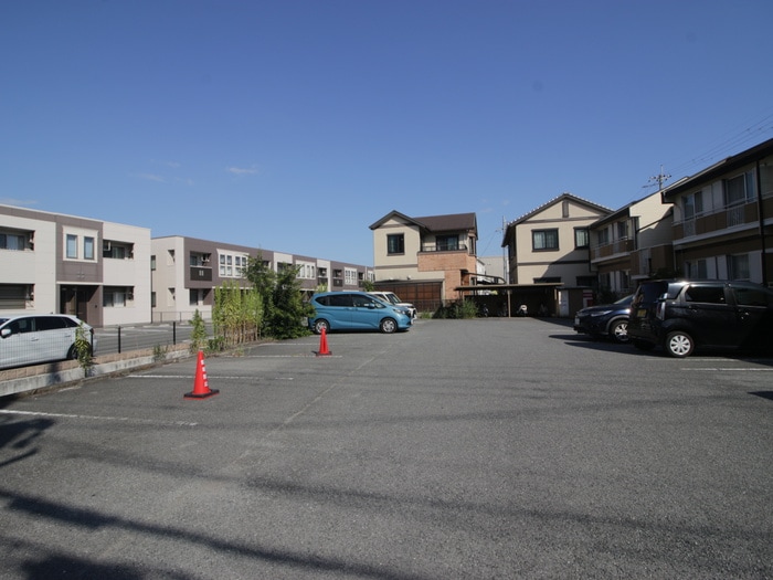 駐車場 タウニィ・尾上