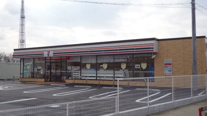 セブンイレブン(コンビニ)まで178m プティ・パレ