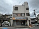 アクトロンビルの外観