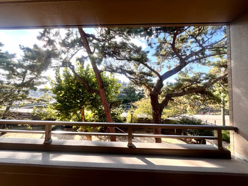 室内からの展望 ネバーランド香櫨園(302)