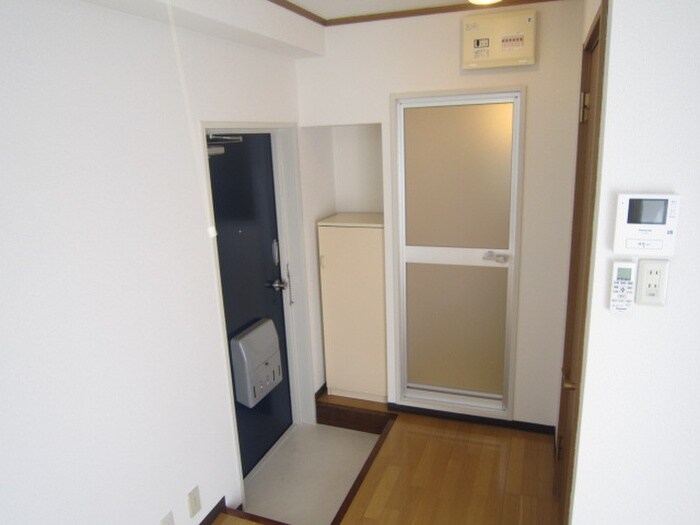 玄関 サニーパレス神陵台
