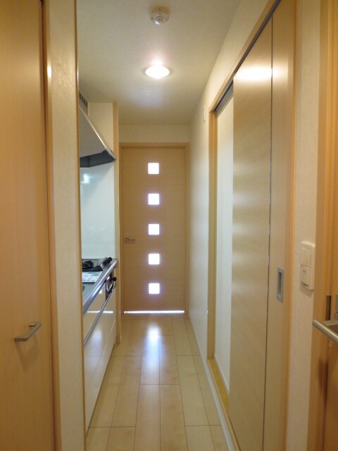 廊下 ボナ－ル逆瀬川