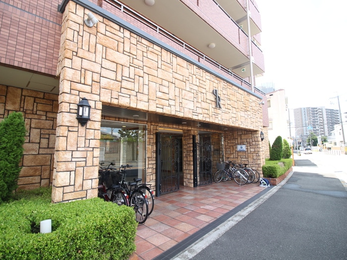 エントランス部分 GROOVE西三国